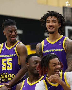Image post by @southbaylakers on Instagram