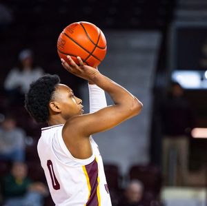 Image post by @cmuwbball on Instagram