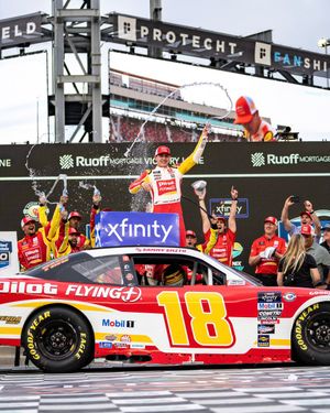 Image post by @NASCAR_Xfinity on Twitter