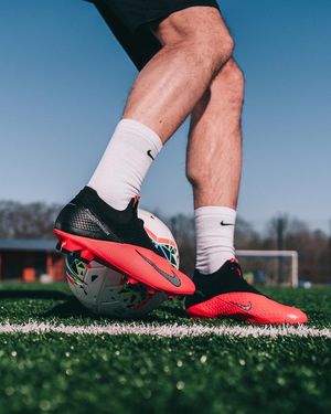Image post by @soccerdotcom on Instagram