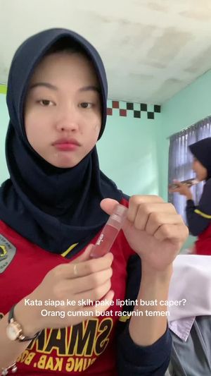 Video post by @cicakkakiseribu on TikTok