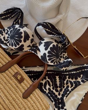 Image post by @dillards on Instagram