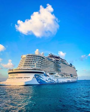 Image post by @norwegiancruiseline on Instagram