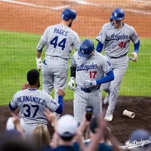 Image post by @losdodgers on Instagram