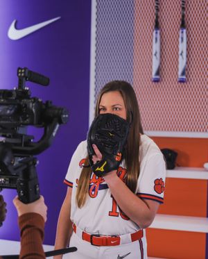 Image post by @clemsonsoftball on Instagram