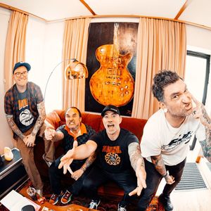 Image post by @rocksound on Instagram