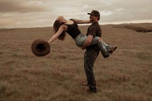 Image post by @cowgirlmagazine on Instagram