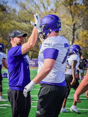Image post by @una_football on Instagram