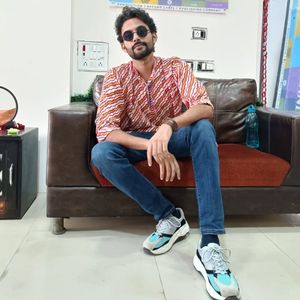 Image post by @ibhishamsoni on Instagram
