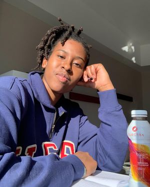Image post by @iamarielatkins on Instagram