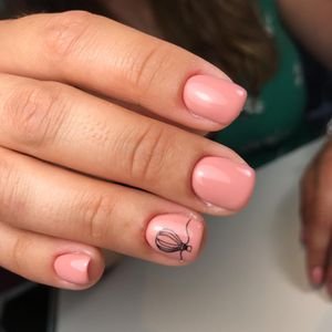 Image post by @nestanails on Instagram