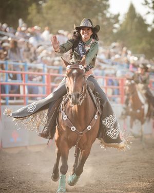 Image post by @sistersrodeo on Instagram