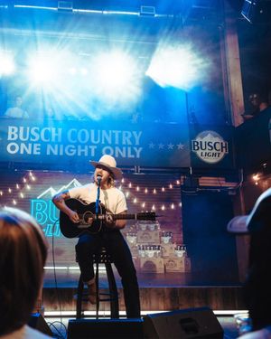 Image post by @BuschBeer on Twitter