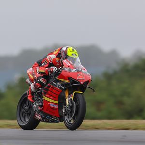 Image post by @motoamerica on Instagram