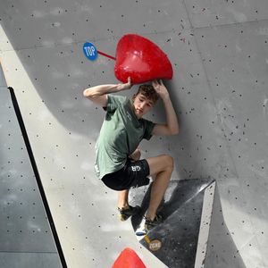 Image post by @ifsclimbing on Instagram