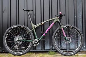 Image post by @esigrips on Instagram