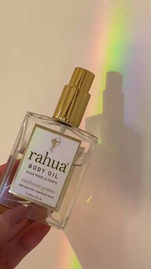 Video post by @RahuaBeauty on Facebook