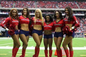 Image post by @TexansCheer on Twitter