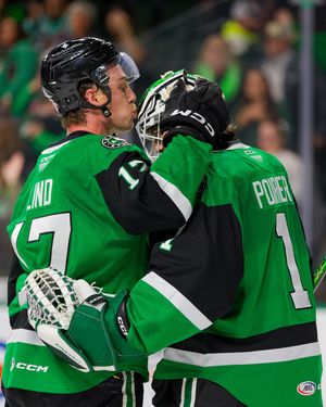 Image post by @txstarshockey on Instagram