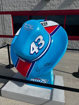 Image post by @dailydownforce on Twitter