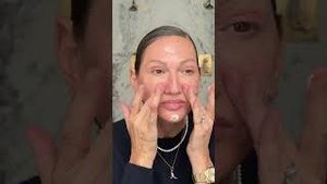 Video post by @shiseidousa on YouTube