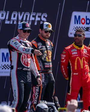 Image post by @nhms on Instagram