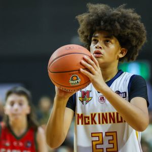Image post by @basketball_vic on Instagram