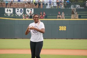 Image post by @ColaFireflies on Twitter