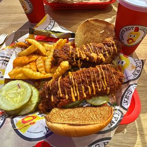 Image post by @daveshotchicken on Instagram
