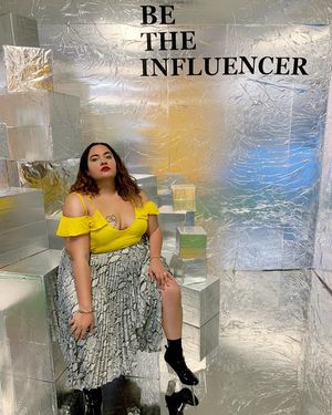 Image post by @loralyee on Instagram