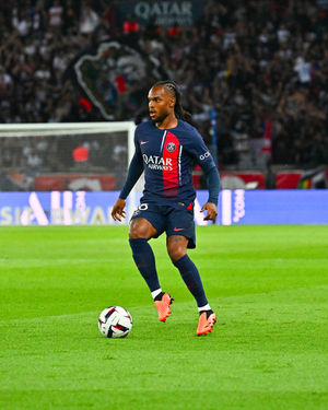 Image post by @psg on Instagram