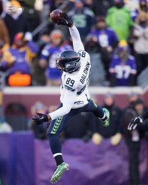 Image post by @seahawkslegends on Instagram