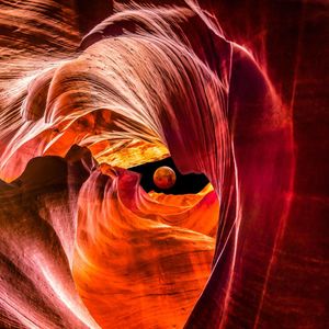 Image post by @discovery on Instagram