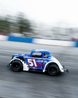Image post by @rowdybusch on Instagram