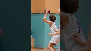 Video post by @basketballaus on YouTube