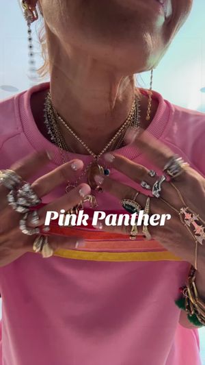 Video post by @shop.with.caroline on TikTok