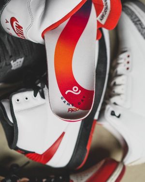Image post by @moveinsoles on Instagram