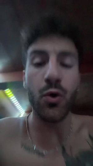 Video post by @leoucifero on TikTok