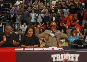Image post by @UTexasSpirit on Twitter
