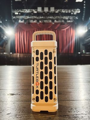 Image post by @hooeybrands on Instagram