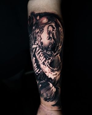 Image post by @skindesigntattoos on Instagram