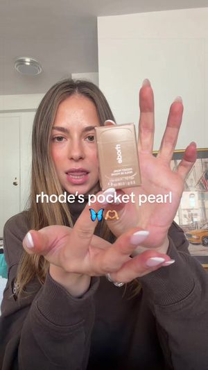Video post by @anyaweitz on TikTok