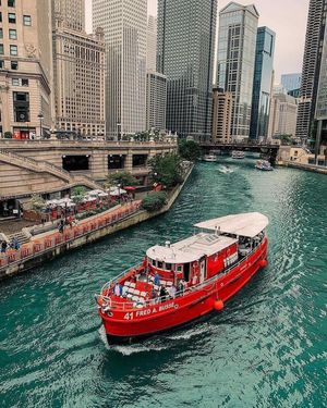 Image post by @chicago.explore on Instagram