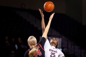 Image post by @CMUWBBall on Twitter