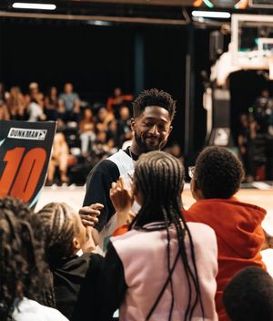 Image post by @illbunton on Instagram