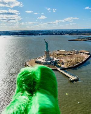 Image post by @flynyon on Instagram