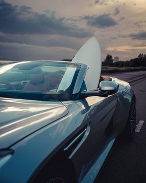 Image post by @astonmartin on Twitter
