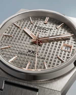 Image post by @esquire.korea on Instagram