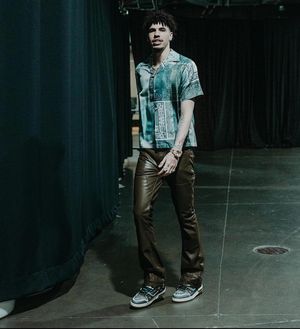 Image post by @melo on Instagram