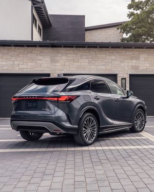 Image post by @discoverlexus on Instagram